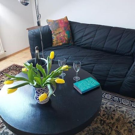 Helle Ruhige Zimmer Zu Vermieten カッセル エクステリア 写真