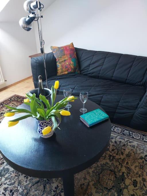 Helle Ruhige Zimmer Zu Vermieten カッセル エクステリア 写真