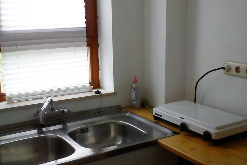 Helle Ruhige Zimmer Zu Vermieten カッセル エクステリア 写真